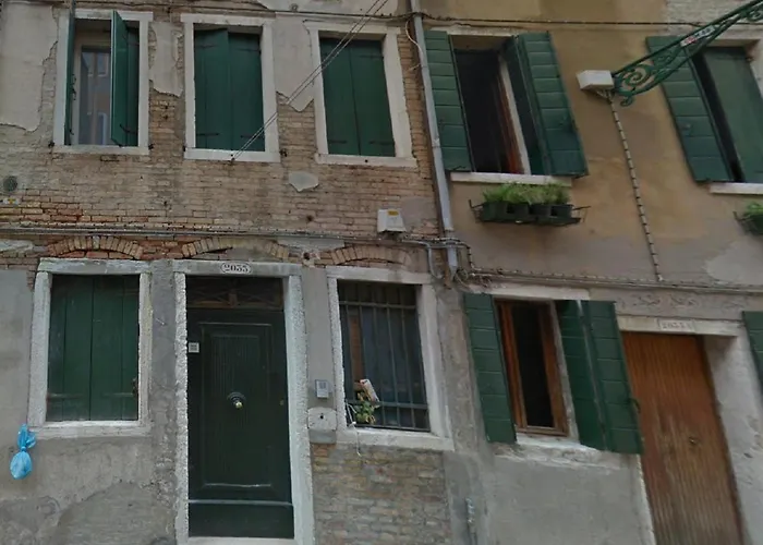 Venetian Dream In Biennale Area By Wonderful Italy