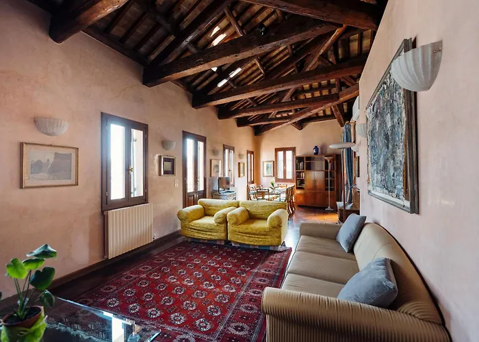 Casa Dei Pittori Venice Apartments
